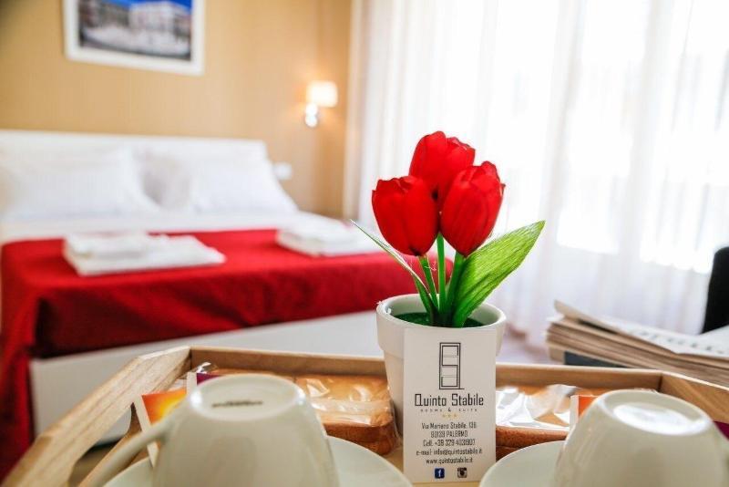 Quinto Stabile Rooms&Suite Palermo Eksteriør billede